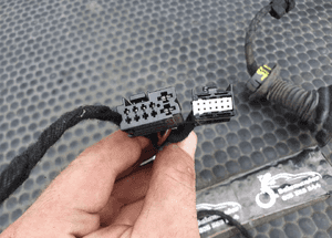 Instalacja 8E0971687E Wiazka Drzwi Kostki Elektryczne Szyby Tyl Tylne AUDI A4 B6 8