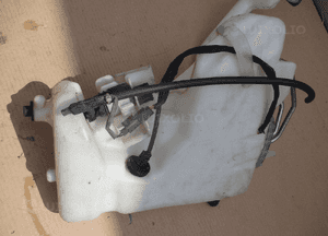 ZBIORNICZEK SPRYSKIWACZY MERCEDES CLS W211 2