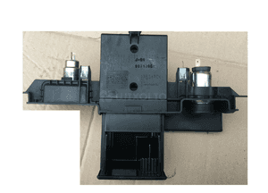 Popielniczka zapalniczka panel FKB500012 LAND ROVER DISCOVERY 3 III 2