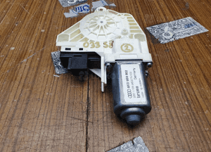 Silniczek Sterownik 8K0959801 8K0959802 8K0959811 8K0959812 Moduł Szyby Mechanizm Podnoszenia Przod Tyl Audi A4 B8 A5 Sedan Kombi 12