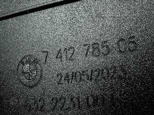 BMW 5 G30 G31 Zapinka Pasa Bezpieczeństwa Środek Tył 7412785 72117412785 6