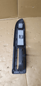 Przełącznik panel szyb lewy przód VW Golf V Plus 5M1867371B 5