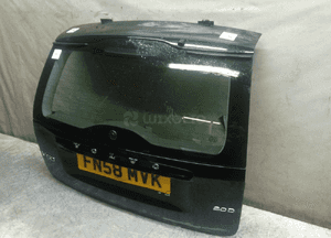 Klapa tył tylna bagażnika volvo V50 019 czarna 2