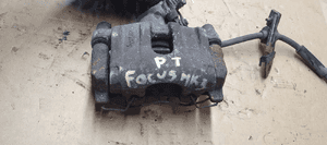 Zacisk hamulcowy prawy tył tylny prawy Ford Focus MK3 Kombi 2