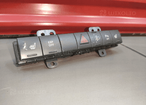 Jeep cherokee liberty kk dodge nitro przycisk panel świateł awaryjnych 1
