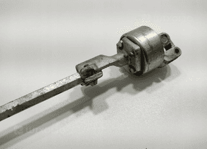 KRZYŻAK DRĄŻEK KOLUMNY KIEROWNICZEJ LAND ROVER DEFENDER 1999-2014 3