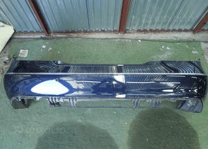 Mercedes 218 z chromami idealny zderzak tylny 1