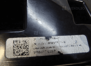 TESLA MODEL 3 LAMPA lewa  tył  TYLNA w klapę  1077401 LLU 11