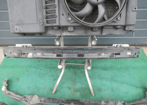 Pas górny pas przedni chłodnice belka citroen C4 grand picasso 1 i 2006- 1.6 vti 3