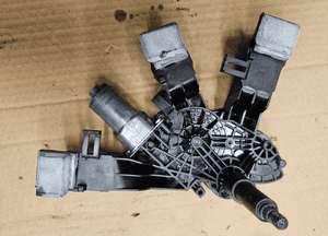 Peugeot 308 T9 HB kombi silniczek  wycieraczki tyl tylnej 4