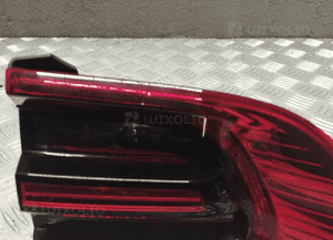 Porsche macan lampa lewa tylna w klapę 95B945093F 4