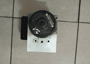 pompa abs volvo xc 90 30714956 p30714952 1