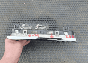 Kratka 7128613 7128614 7906809 Atrapa Nerki Nerka Gril Atrapka Zderzaka Przód M-Pakiet BMW 1 E81 E87 24