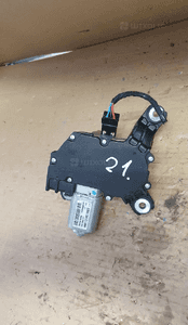 SILNICZEK WYCIERACZKI TYLNEJ  OPEL ASTRA J  nr 13256917 6