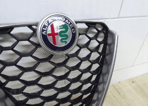 Alfa romeo giulia 16- grill atrapa 156119585 2