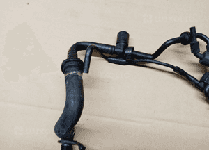 Przewód rurka wąż serwa zaworek podciśnienia VW Passat B6 1J0906283C 3C0611939A 7