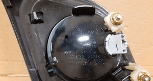 Lampa prawy tył mazda 3 z klapy 3