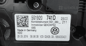 Vw golf vii 5G 2012- zegary licznik 78240KM 5G1920741D 5