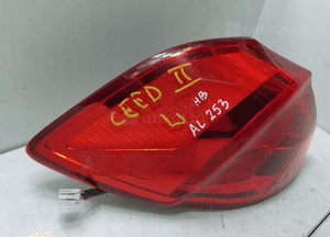Lampa tylna tył lewa kia ceed ii hb 12-15 3