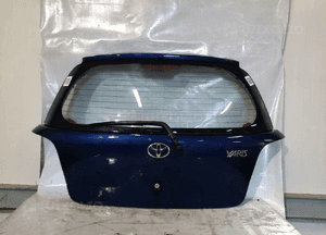 Klapa bagaznika tył tylna toyota yaris 1 i 8P4 granatowy 5