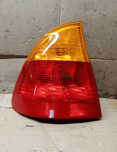 Lampa lewy tył tylna lewa BMW 3 E46 Kombi 1