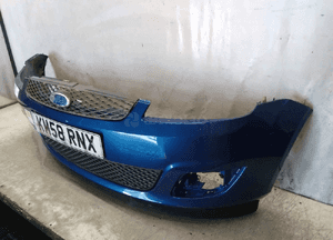 Zderzak przód przedni ford fiesta MK.6 6 vi lift fl 36 niebieski błękitny halogeny 2