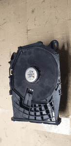 Głośnik niskotonowy oryginał BMW 1 E87 9204786 1