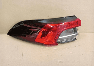 Lampa lewa tylna lewy tył toyota corolla E21 sedan 19- 1