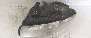 Przod przednia lampa lewa audi A4 B6 2
