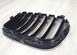 Bmw X3 F25 grill atrapa nerka prawa 7210726 8