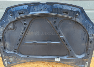 Volkswagen Jetta 05-10 POKRYWA SILNIKA PAS PRZEDNI MINIMALNE ŚLADY UZYTKU 2