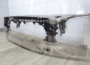 BELKA  PAS ZDERZAKA w205 A2056202034 mercedes 4