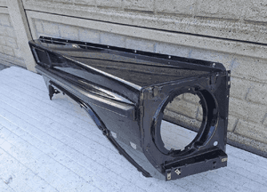 Mercedes g klasa W463 błotnik prawy przedni 2