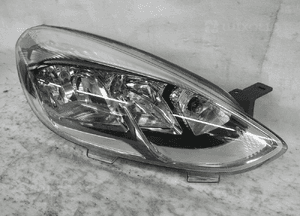 Ford fiesta MK8 cała lampa przednia prawa 1