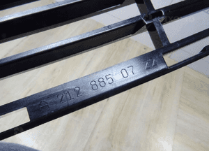 Kratka zderzaka przód przednia Mercedes W212 LIFT A2128850722 7