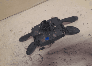 # PRZEŁĄCZNIK ZESPOLONY PAJĄK PEUGEOT / CITROEN nr 96611302XT 4