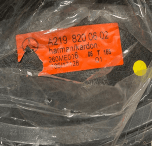 MERCEDES E 211 CLS 219 głośnik centralny HARMAN 2