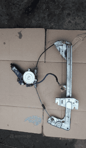 Mazda 323f ba  Podnośnik szyby Prawy  przód 2