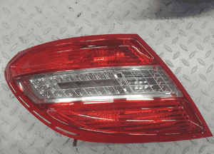 Mercedes W204  c klasa sedan 2010 rok lampa lewa 2048201964 bardzo ładna ledy sprawne 4