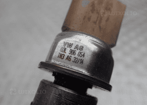 LISTWA WTRYSKOWA CZUJNIK VW AUDI 2.0 TDI 03L906054 03L089JPQ RADOM 4