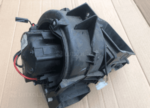 Dmuchawa w kokpit wentylator lewa AWR1388 Range Rover 2 II LP P38 1
