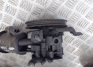 Pompa wspomagania toyota yaris 1.4 D4D radom 3