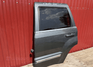 Jeep grand cherokee wk wh drzwi pdm ładne w kolor 2
