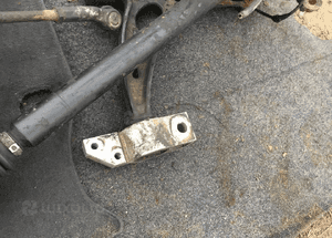 Volkswagen Golf V 2.0 TDI Diesel zawieszenie przednie kompletne 19