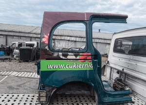 Błotnik ćwiarka prawy tył renault kangoo osobowy 08-15 1