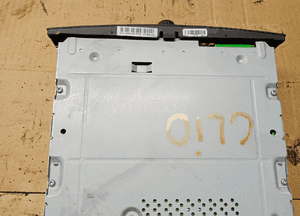 Radio radioodtwarzacz CD fabryczny Renault Clio III 281156412R 4