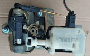 Seat Ibiza Cordoba 02-08 6L klamka klapy tyl tylnnej zamek 2