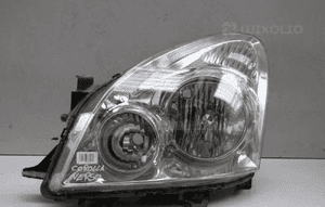 Lampa przednia lewa TOYOTA COROLLA VERSO 2001-2004 1