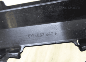 Audi A3 8Y0 rs 3 wzmocnienie grila 8Y0853949F RS3 11