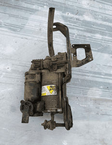 MERCEDES W251 KOMPRESOR ZAWIESZENIA AIRMATIC A2513200704 MOCOWANIE 3